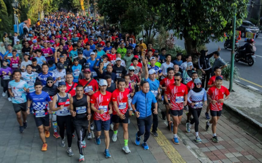 Satu Dekade City of Runners Bima Arya Dedie Rachim Ajak Warga Sehat
