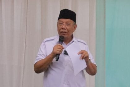 Wali Kota Tangsel Benyamin Davnie