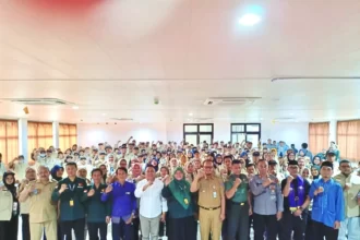 Foto bersama Panwascam PPK Beji dan seluruh PTPS se Kecamatan Beji usai pelantikan dan Bimtek PTPS