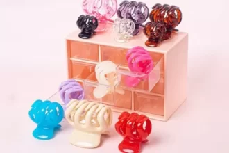 Jedai si ikat rambut. (Foto : Flores Editorial)