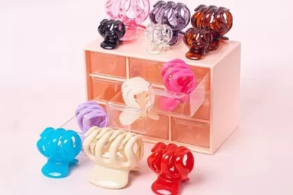 Jedai si ikat rambut. (Foto : Flores Editorial)