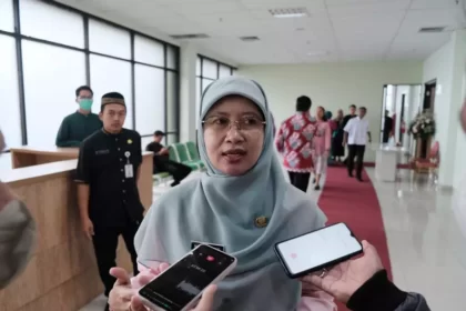 Kepala Dinkes Kota Depok Mary Liziawati