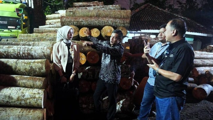 Yudi Eko Sentosa pengusaha kayu kelahiran Majenang Cilacap