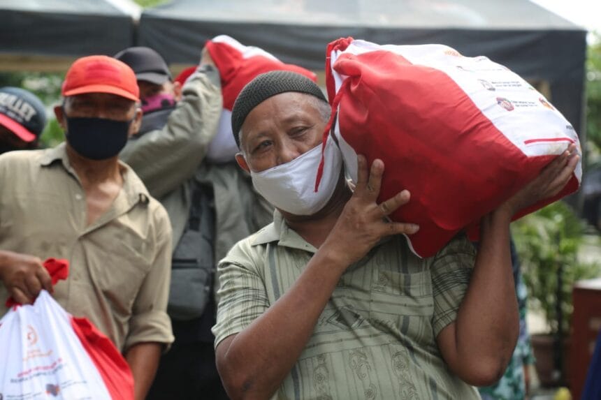 Bantuan Sosial Untuk Warga