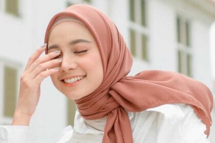TRen hijab segi empat di 2024 (Foto : Tokopedia)