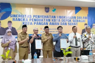Kegiatan Sinergitas Penyehatan Lingkungan Kota Depok di Wisma Hijau Kecamatan Cimanggis