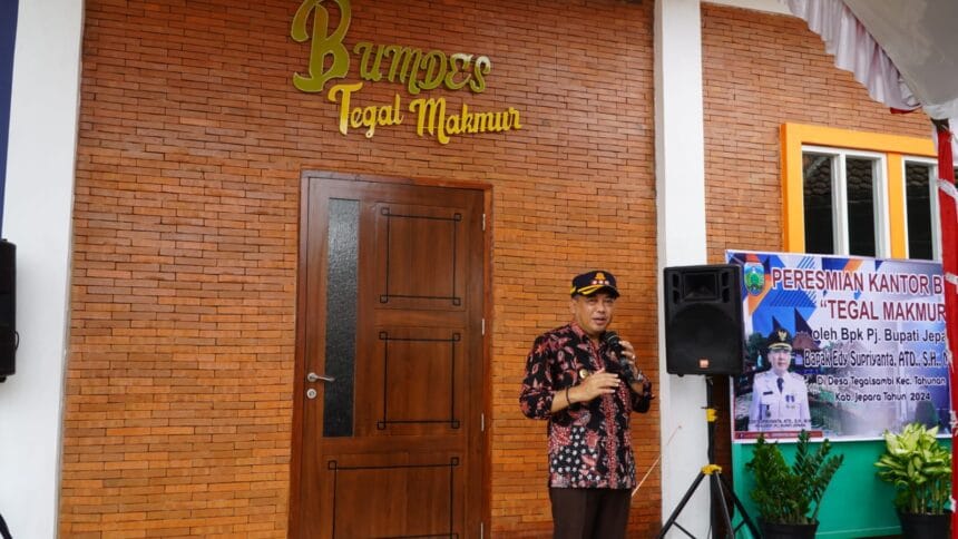 Peresmian Kantor Bumdes Tegal Makmur oleh Bupati Jepara Edy Supriyanta