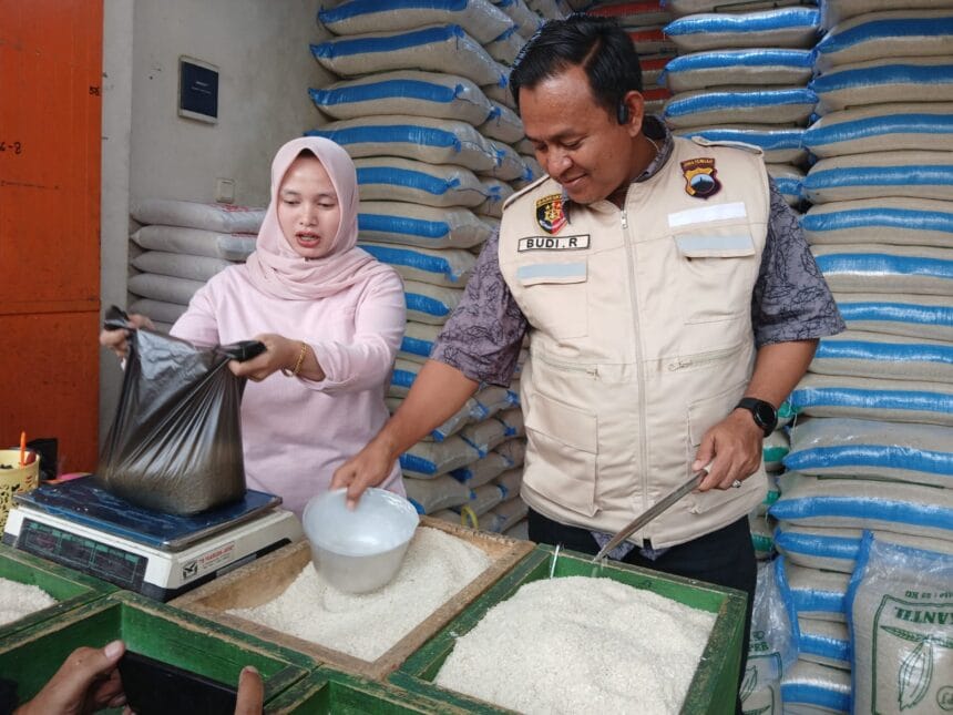 Satgas Pangan Polres Temanggung Lakukan Pengawasan di Gudang Beras