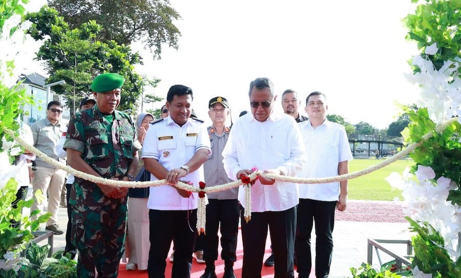 Warga Apresiasi Pembangunan Alun-alun Pondok Aren, Jadi Ruang Bermain Keluarga dan Olahraga 2 alun-alun Pondok Aren