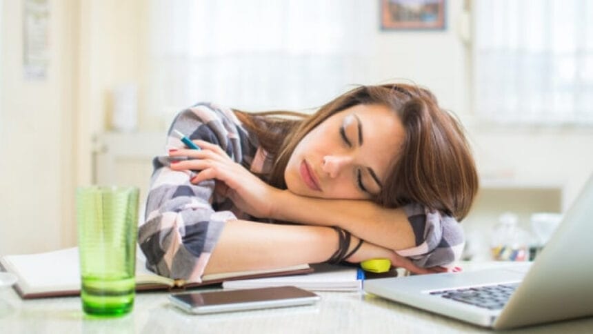 Mudah mengantuk (Foto : Puskesmas Kuta Selatan)