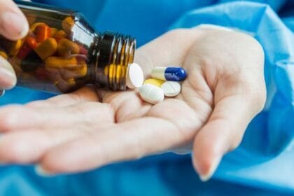 Obat warung (Foto : Beautynesia)