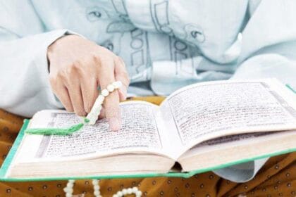 Tadarus saat bulan Ramadan (Foto : Tribun Jatim)