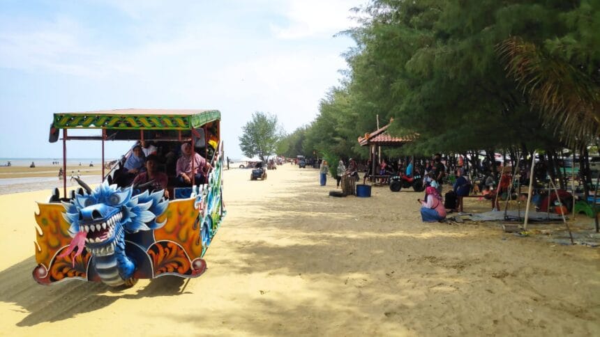 Kunjungan Wisata di Kabupaten Rembang Jawa Tengah