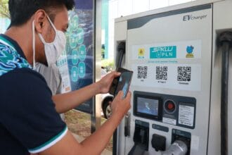 PLN Mobil Listrik Linimassa