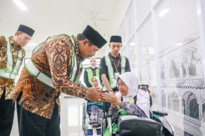 Keberangkatan Jamaah Haji Sebanyak 352 Orang Kloter Pertama Embarkasi Solo