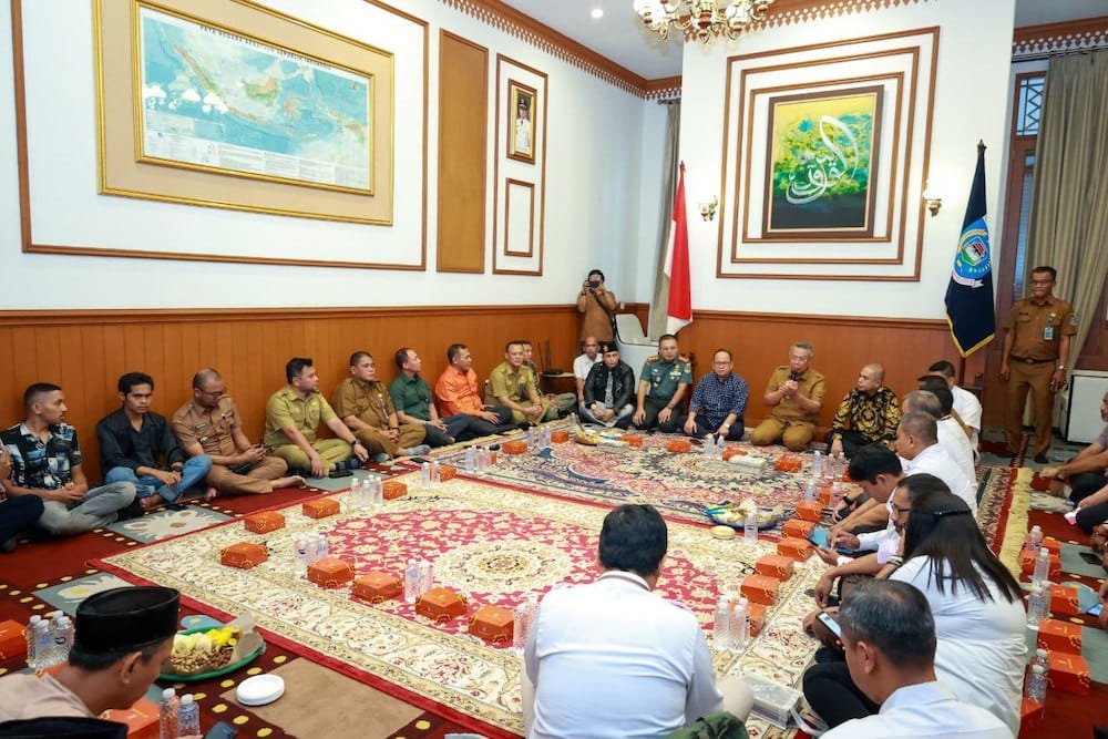 Komitmen Jaga Toleransi, Wali Kota Tangsel Duduk Bareng dengan Warga dan Tokoh Masyarakat 2 Toleransi