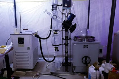 Vila Pabrik Narkoba dan Ganja Hidroponik