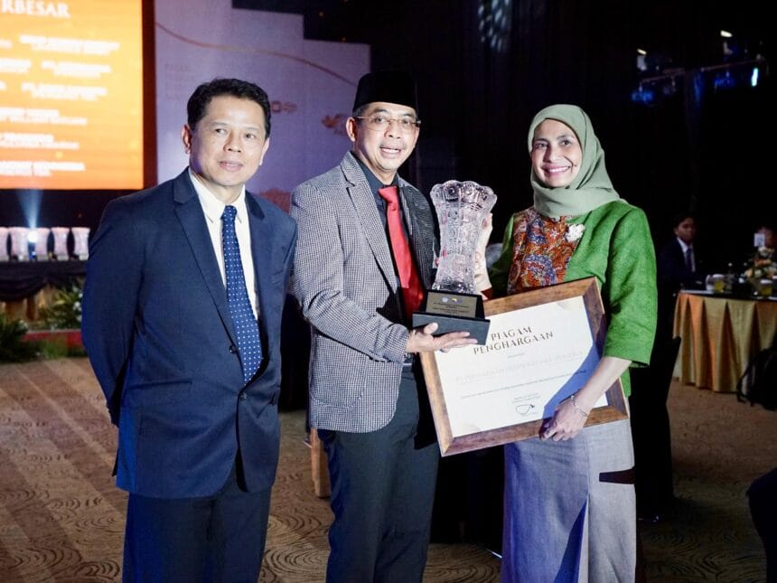 PLN Penghargaan