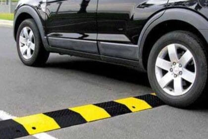 Polisi Tidur Linimassa