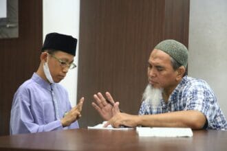 Tunarungu Belajar Alquran Melalui Isyarat