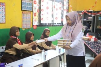 Pembiasaan Makan Bergizi Gratis di Kota Tangerang