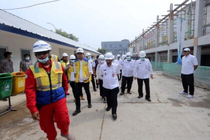 Walkot Tangerang Tinjau Perkembangan Pasar Anyar
