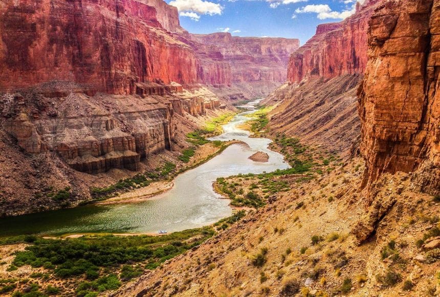 Melestarikan Sungai dan Ekosistem Air, Ini 5 Fakta Hari Sungai Dunia 1 Ilustrasi Hari Sungai Dunia (Foto : National Geographic Society)