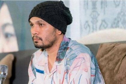 Ustadz Hanan Attaqi Linimassa