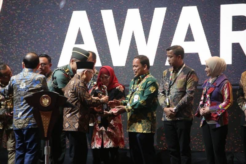 Raih Peringkat