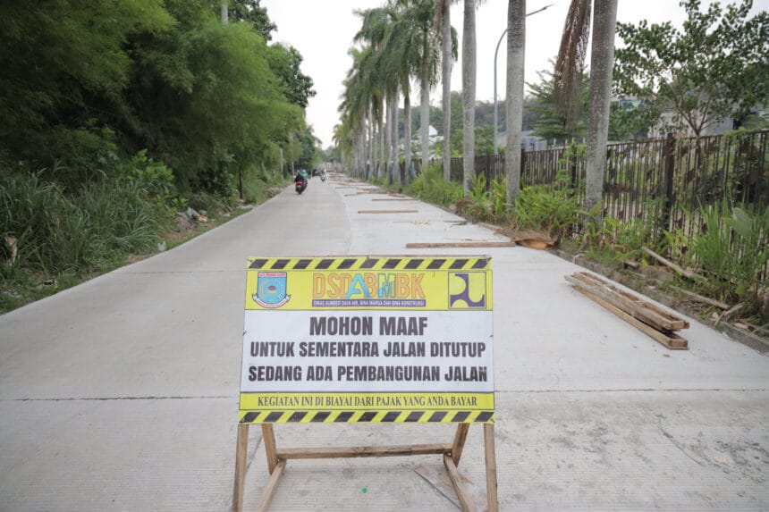 Proyek Peningkatan Jalan Villa Pamulang Hampir Rampung