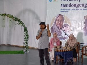 Workshop Mendongeng di Rumah Dunia, Bangkitkan Literasi Anak Sejak Dini 2 Workshop Mendongeng
