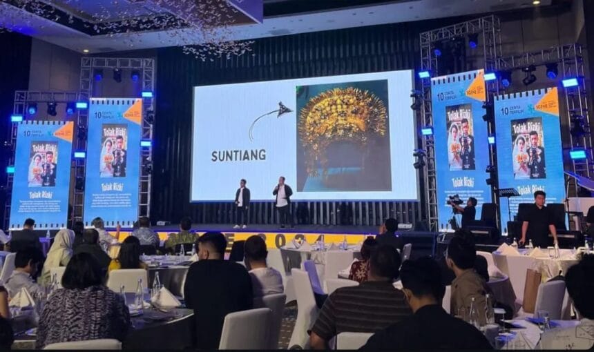 Kemenparekraf SCENE 2024, Ade Ubaidil Jadi Salah Satu Penulis 10 Cerita Terpilih 1 Kemenparekraf SCENE 2024