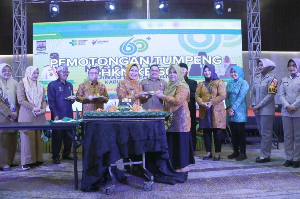 Peringati HKN 2024, Bupati Serang Edukasi Masyarakat Terkait PHBS 4 HKN 2024