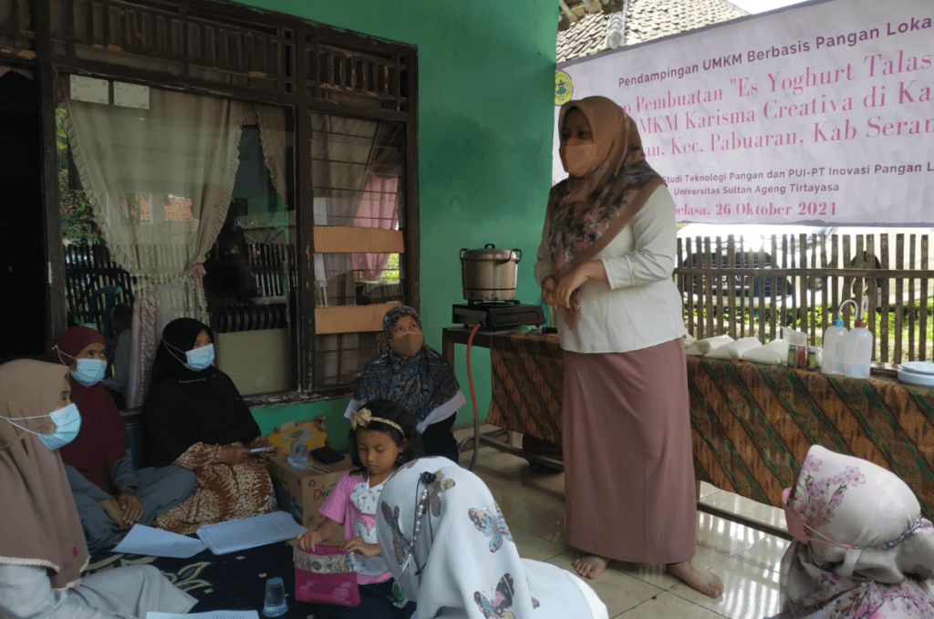 Dosen Teknologi Pangan Untirta Latih Pengolahan Produk Mi Talas Beneng 3 Untirta