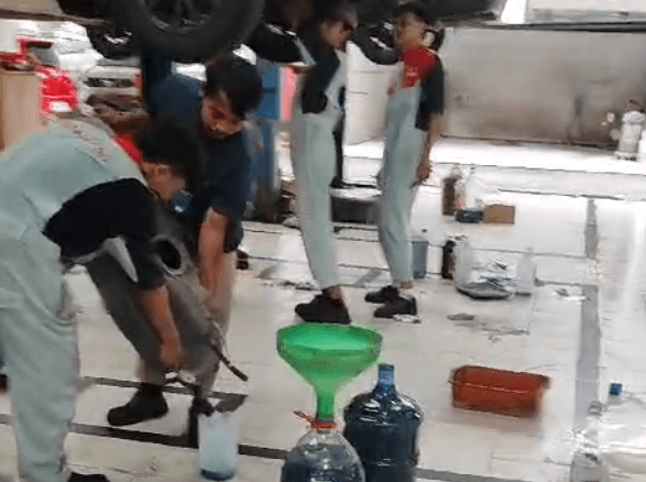 Viral Video BBM Pertamax Bikin Mobil Rusak 2 Pertamax