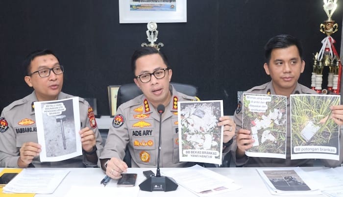 Polda Metro Jaya Ringkus Pencuri Brankas Rp5 Miliar dan 1 Kg Emas di BSD Tangsel, 4 Masih DPO 1 Polda Metro Jaya