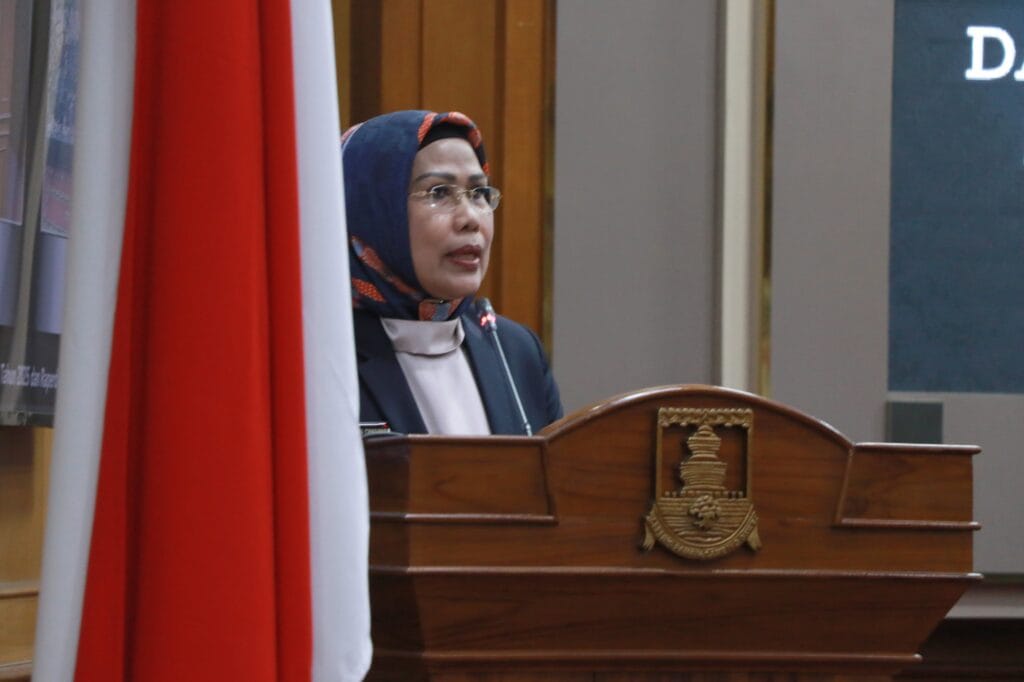 DPRD Kabupaten Serang Tetapkan Raperda menjadi Perda APBD 2025 2 Raperda