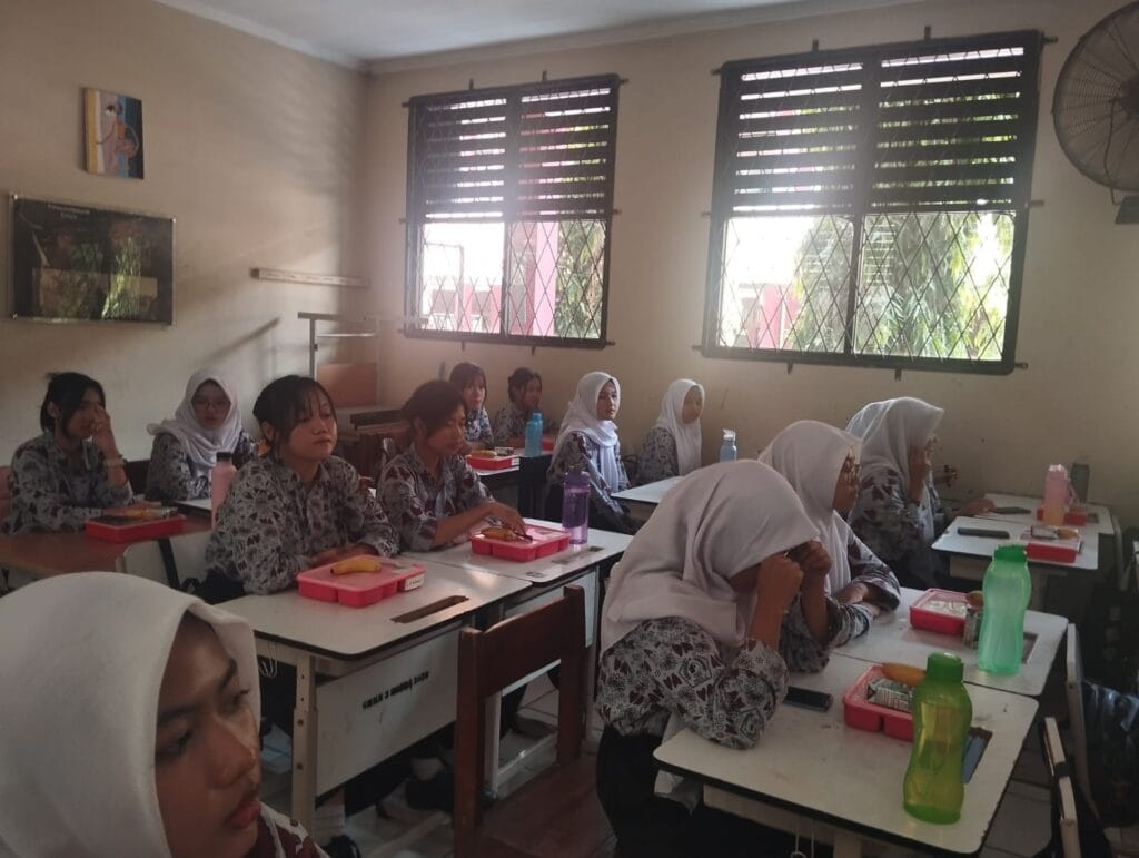 Tinjau Makan Bergizi Gratis, Wapres Gibran Kunjungi SMKN 3 Kota Tangerang 3 Makan Bergizi Gratis