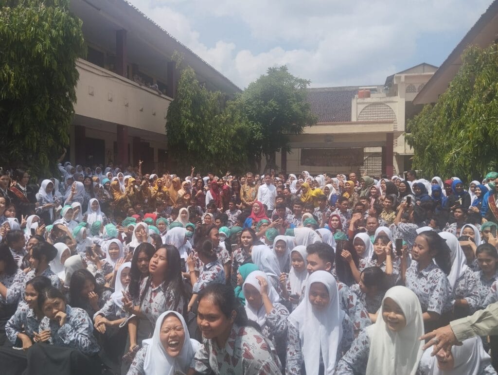 Tinjau Makan Bergizi Gratis, Wapres Gibran Kunjungi SMKN 3 Kota Tangerang 2 Makan Bergizi Gratis