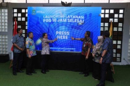 140403 b646b9ceb05d347ba4f3a651ead28c7c 140403