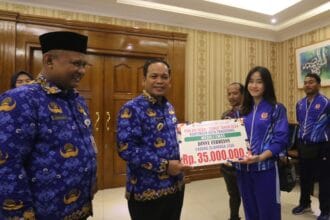 48301apresiasi atlet pon dan peparnas pemkot tangerang guyur bonus 480 juta 48301