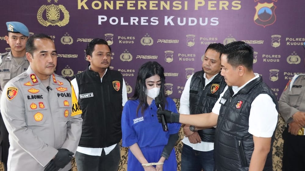Mahasiswi Kudus Jual Video Syur Dirinya Lewat WA, Terancam Hukuman 6 Tahun Penjara 2 Mahasiswi Kudus