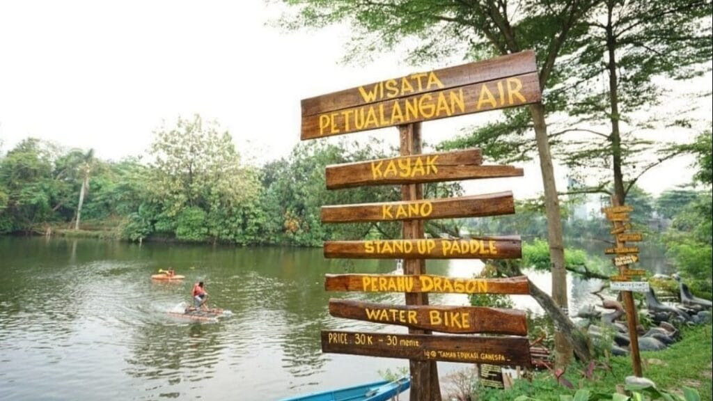 Musim Hujan di Akhir Tahun, Hindari Berlibur ke 4 Wisata Ini 2 Musim Hujan