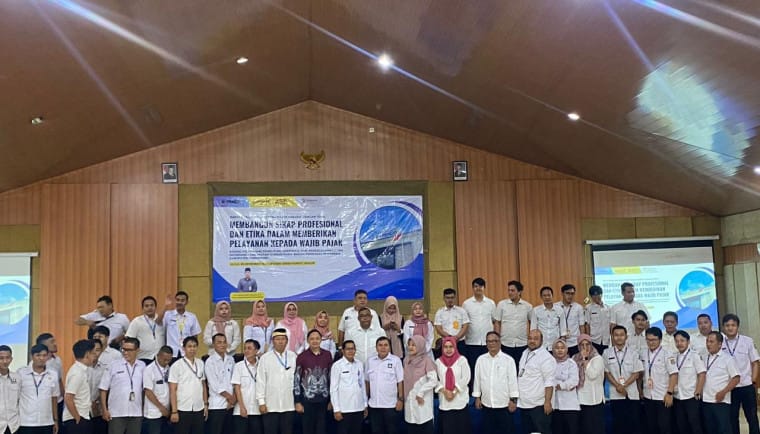 Dorong Pelayanan Maksimal, Bapenda Gelar Evaluasi Pelayanan Pajak Daerah di Bogor 1 berita f92910eb a0c7 47d3 b301 82b32ba438e9.jpeg