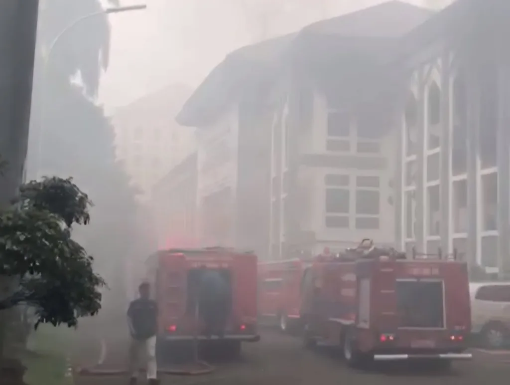 Pasca Kebakaran, UIN Syarif Hidayatullah Evaluasi Sistem Keamanan 2 UIN Syarif Hidayatullah