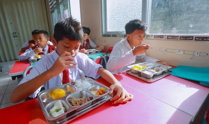 Makan Bergizi Gratis di Tangsel
