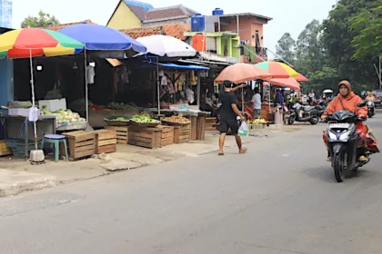 Jalan Irigasi Sipon Cipondoh