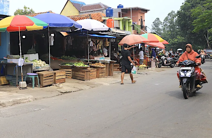 Jalan Irigasi Sipon Cipondoh