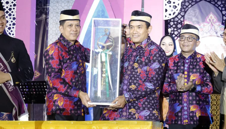 Jadi Juara Umum MTQ ke-55, Camat Mekar Baru: Semoga Makin Banyak Generasi Qur’ani Dimasa Depan 2 MTQ ke-55 tingkat Kabupaten Tangerang
