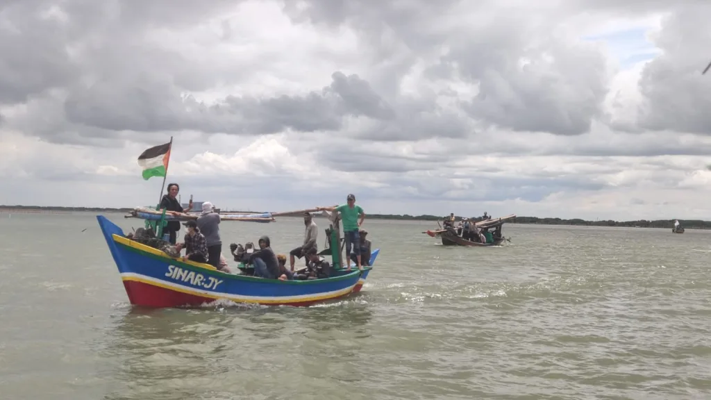 Pagar Laut Misterius Juga Ada di Kecamatan Tanara, Kabupaten Serang 2 Pagar Laut